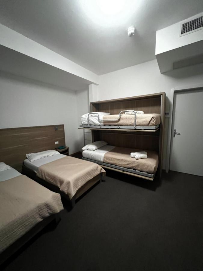 ריצ'יונה Hotel Trieste מראה חיצוני תמונה