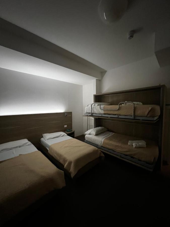 ריצ'יונה Hotel Trieste מראה חיצוני תמונה