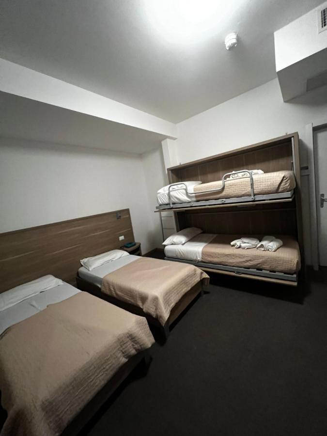 ריצ'יונה Hotel Trieste מראה חיצוני תמונה