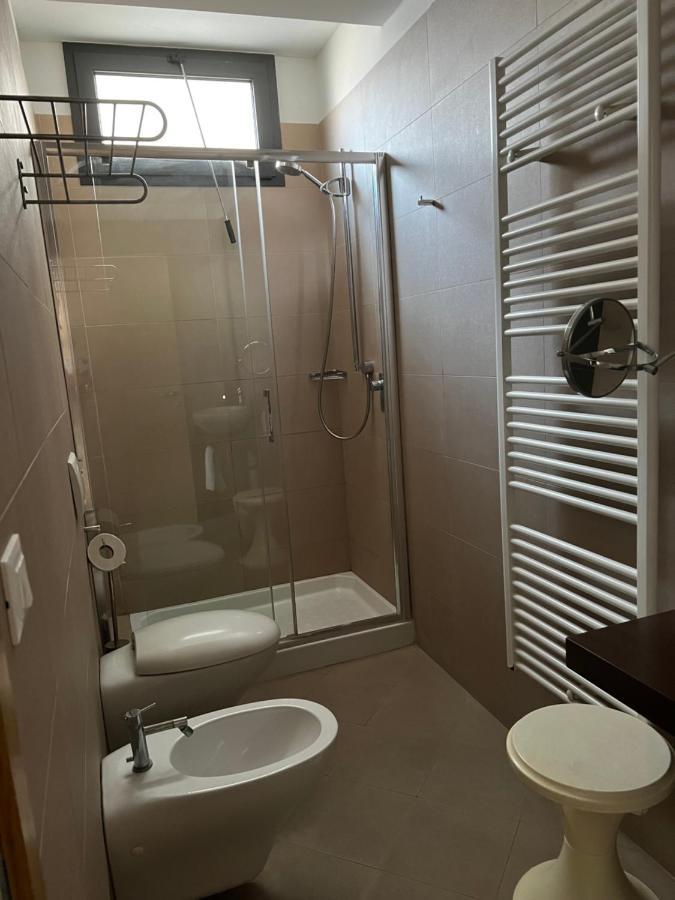 ריצ'יונה Hotel Trieste מראה חיצוני תמונה